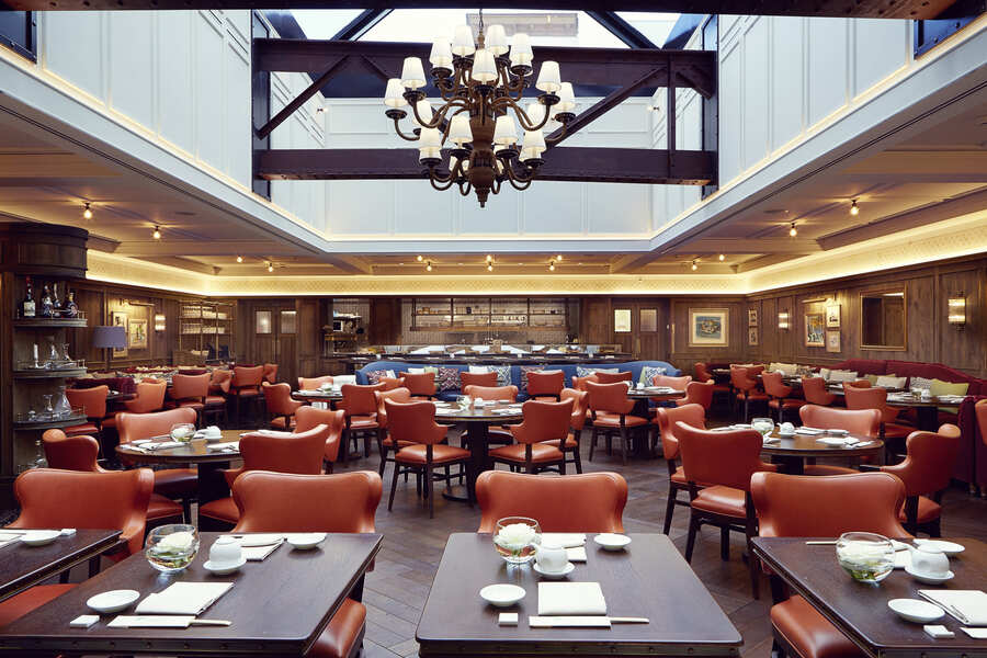 Badrutt's Palace dining image 11