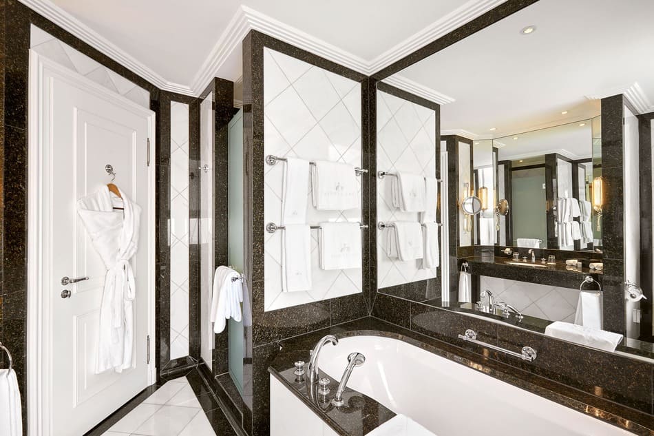 Baur au Lac accommodation image 3