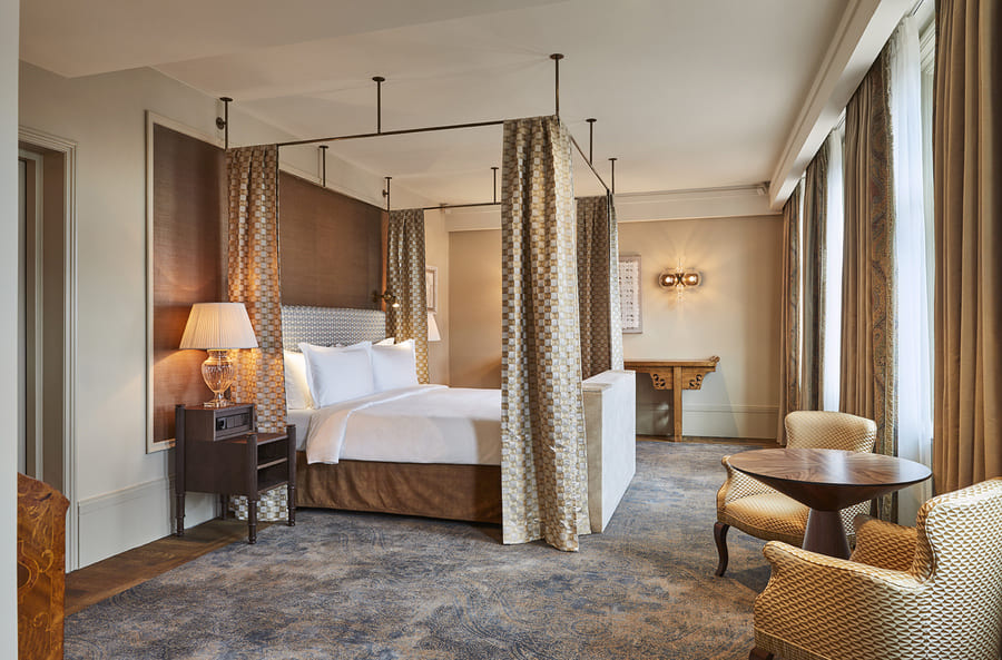 De L'Europe lifestyle image 19