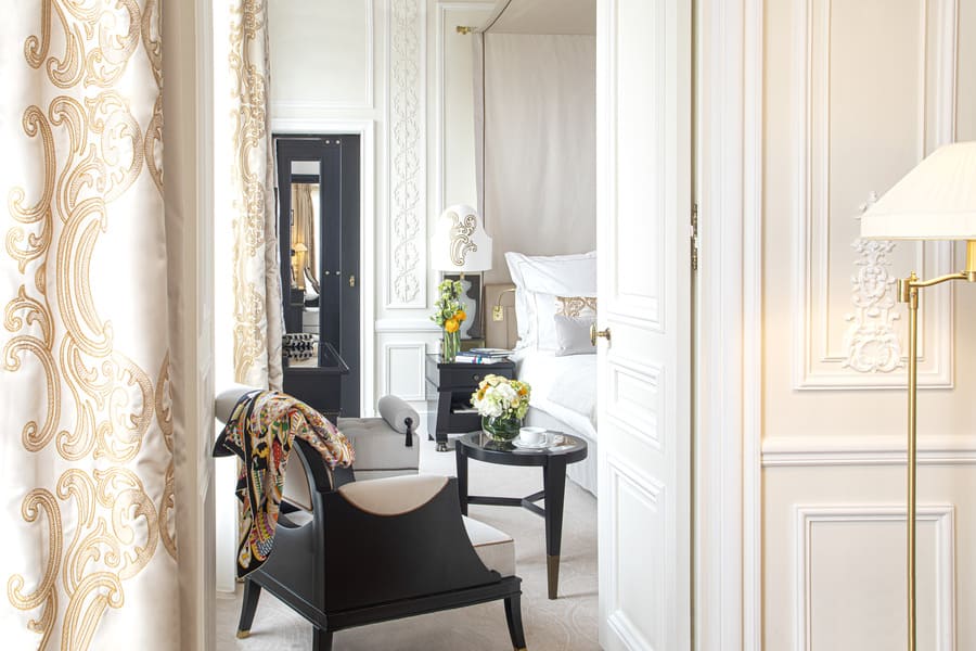 Fouquet's Paris guest room