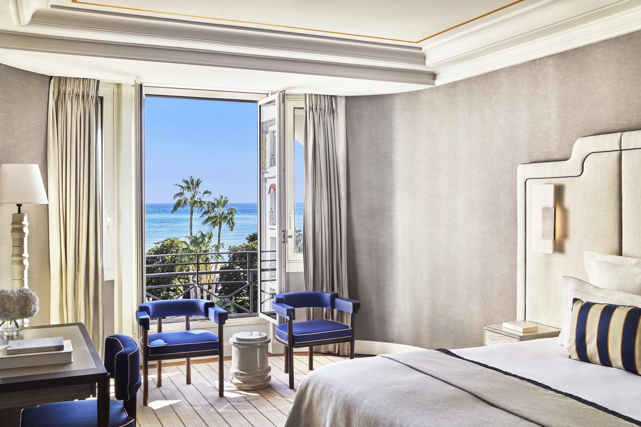 Hôtel Barrière Le Majestic accommodation