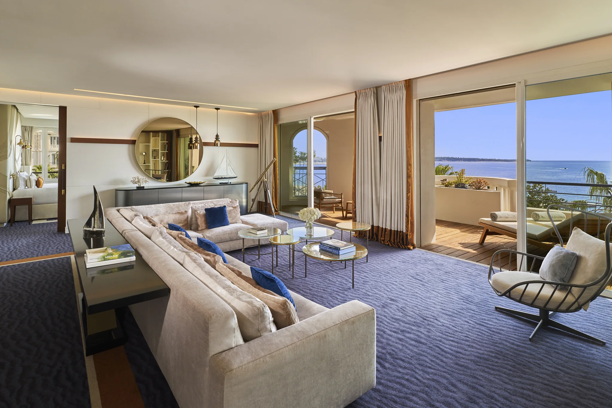 Hôtel Barrière Le Majestic signature suite