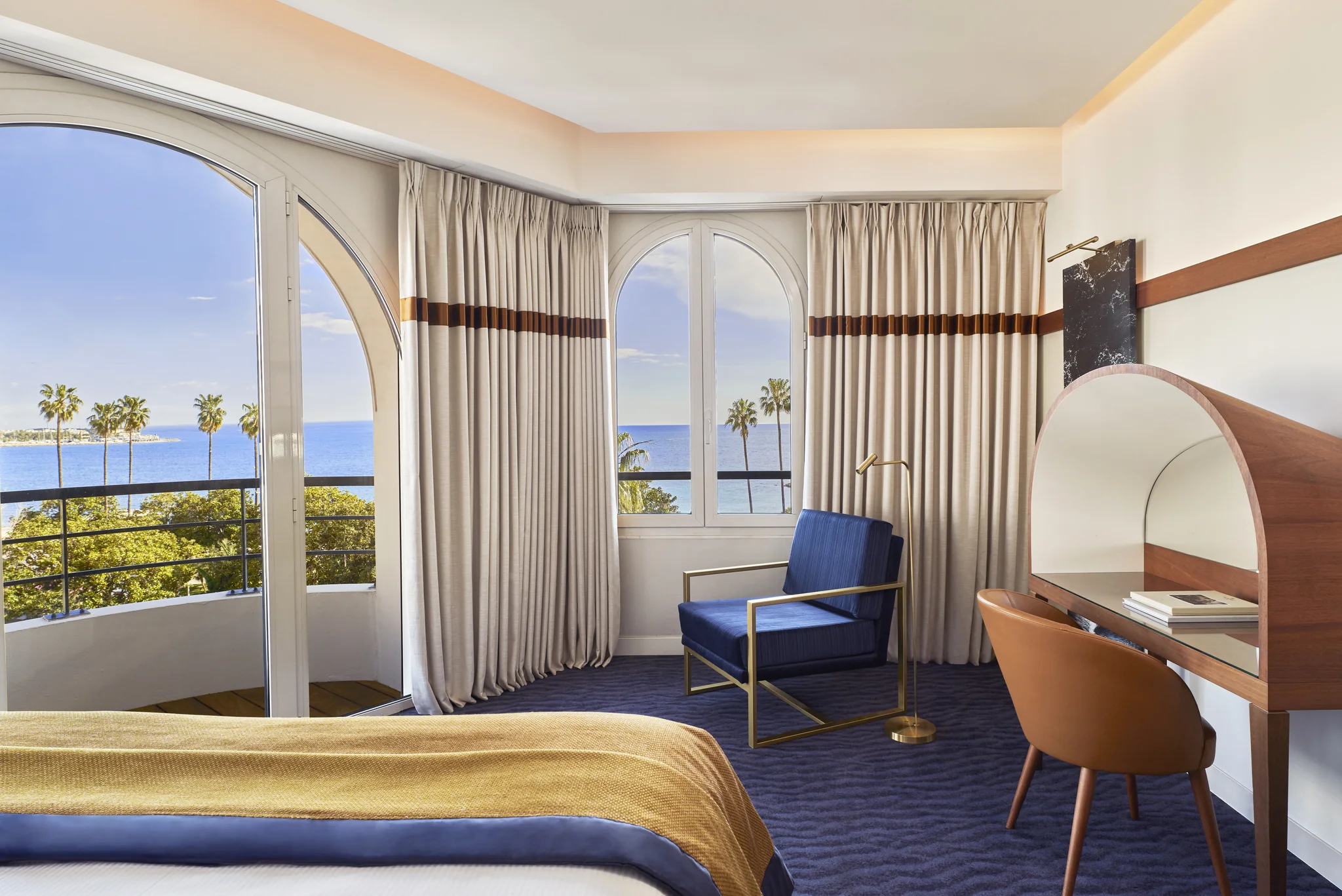 Hôtel Barrière Le Majestic signature suite