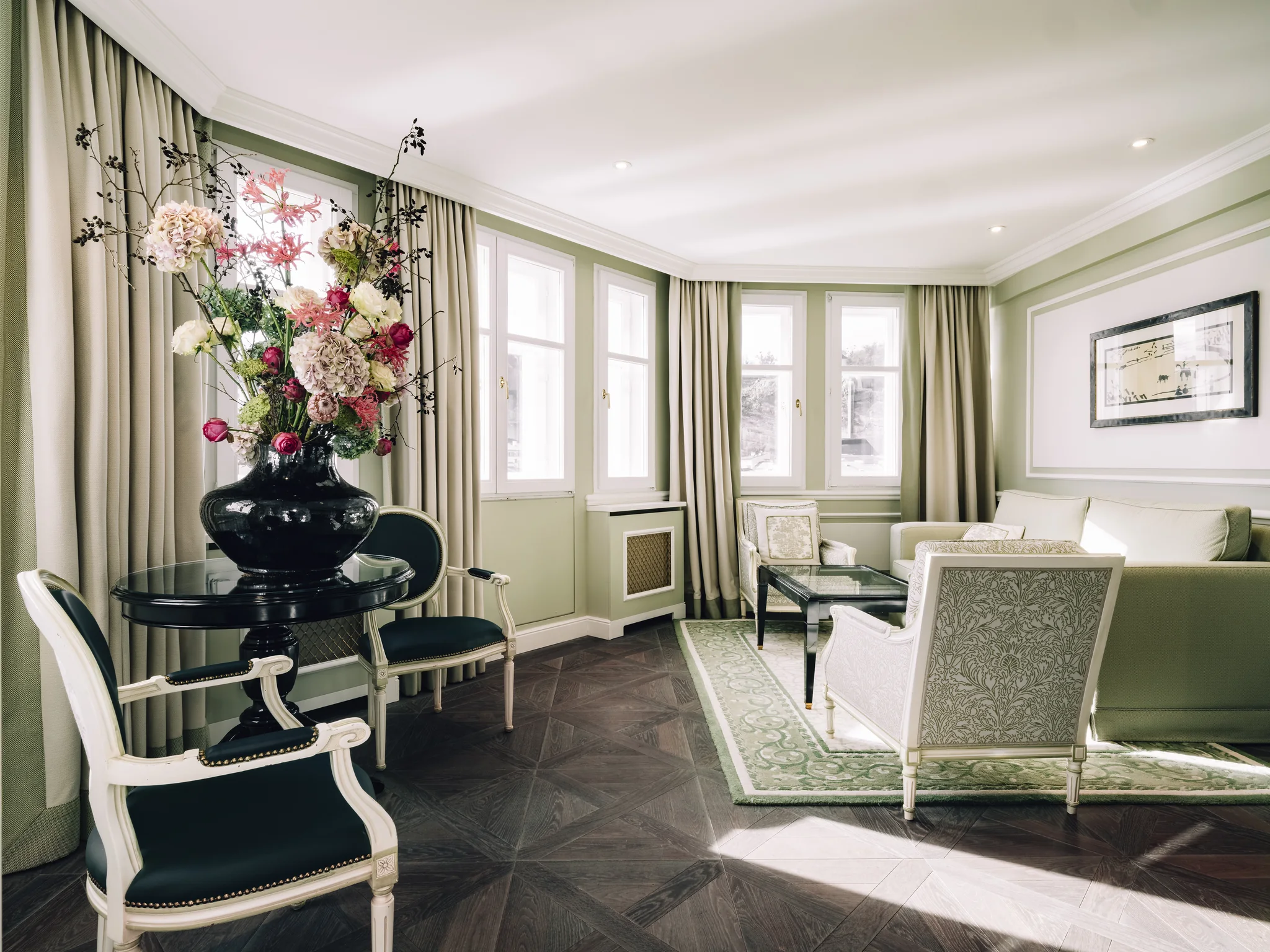 Hotel Sacher Salzburg Signature Suite with View bedroom