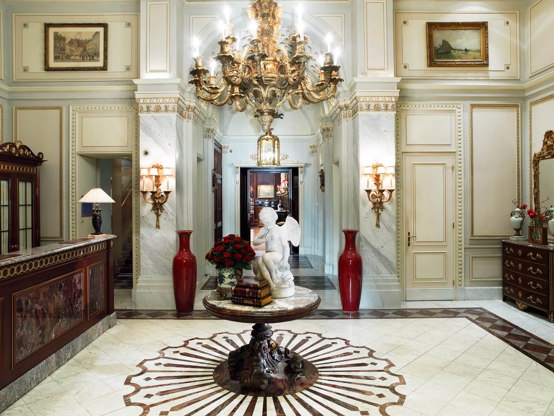 Hotel Sacher Vienna lifestyle image 24