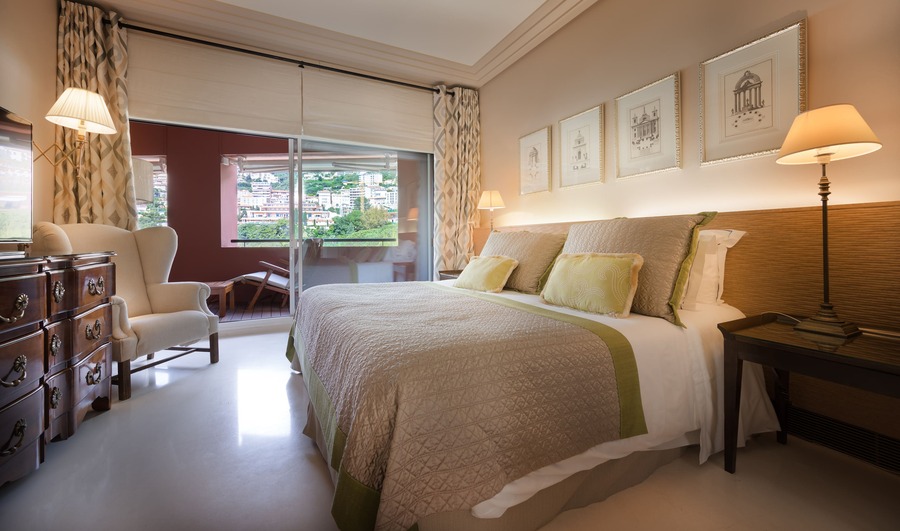 Monte-Carlo Beach signature suites image 9