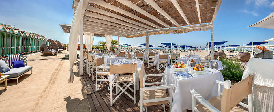 Principe Forte dei Marmi dining image 8